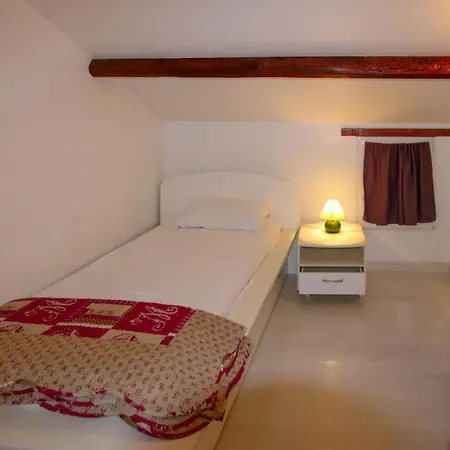بيت للعطل 2 Bedroom In *