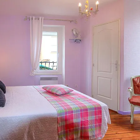 2 Bedroom In *