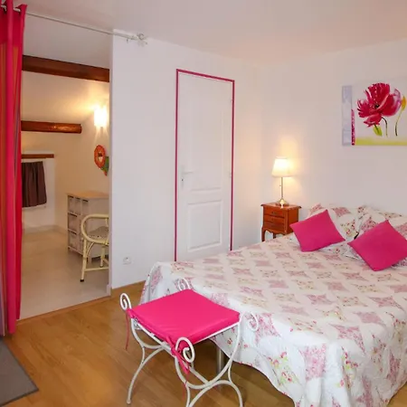 Awesome Home In Nyons With House A Panoramic View Сasa de vacaciones Nyons