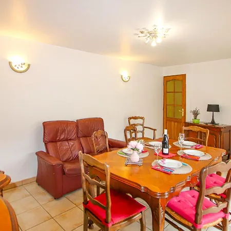 Awesome Home In Nyons With House A Panoramic View Сasa de vacaciones